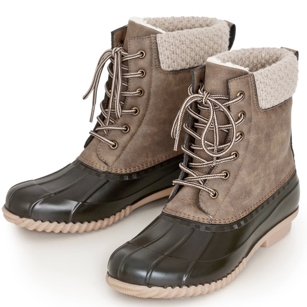 Cloudwalkers Lexi Sweater Trim Women’s Weather Boot Black & Tan 10W by Avenue